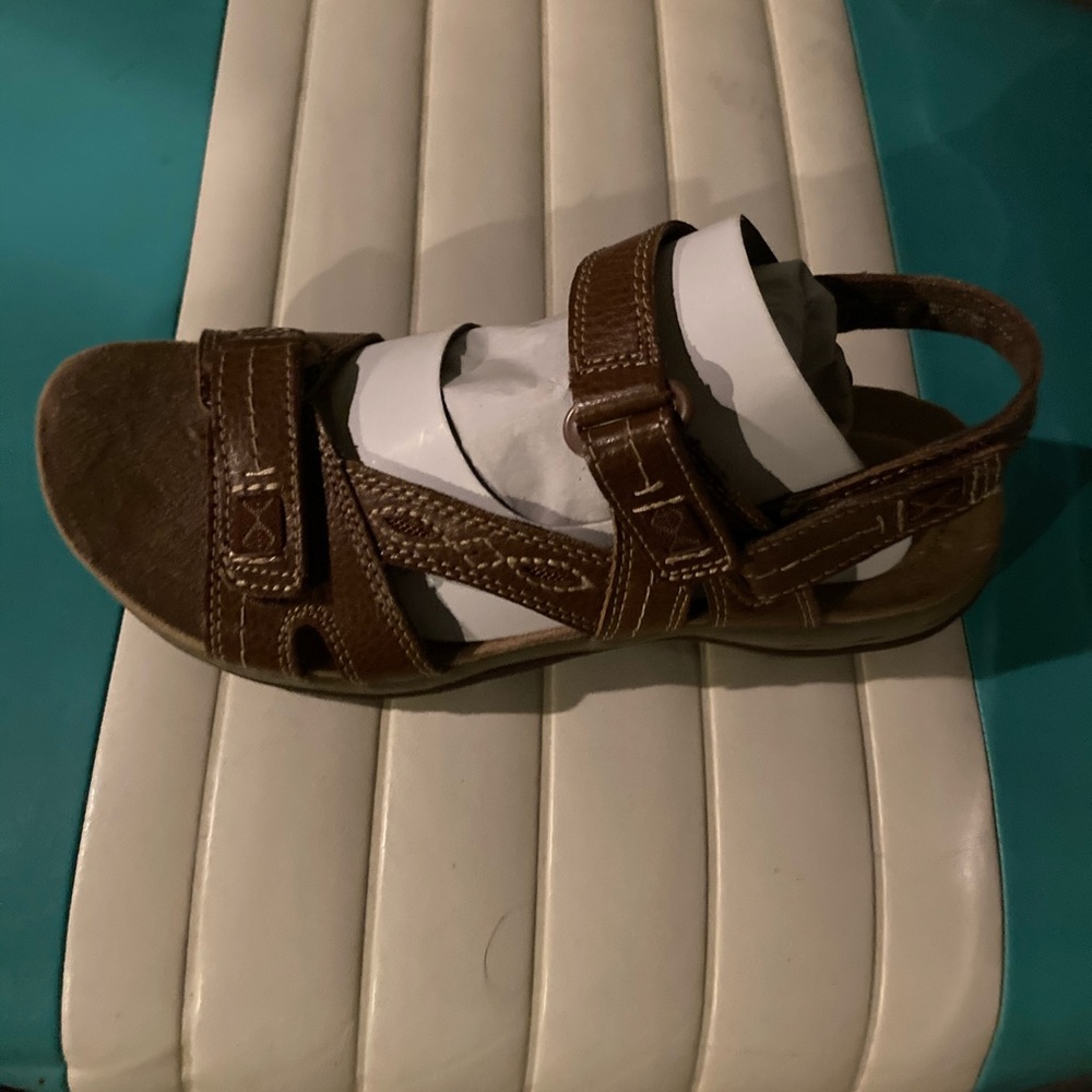 Sandals - Picture 2 of 4